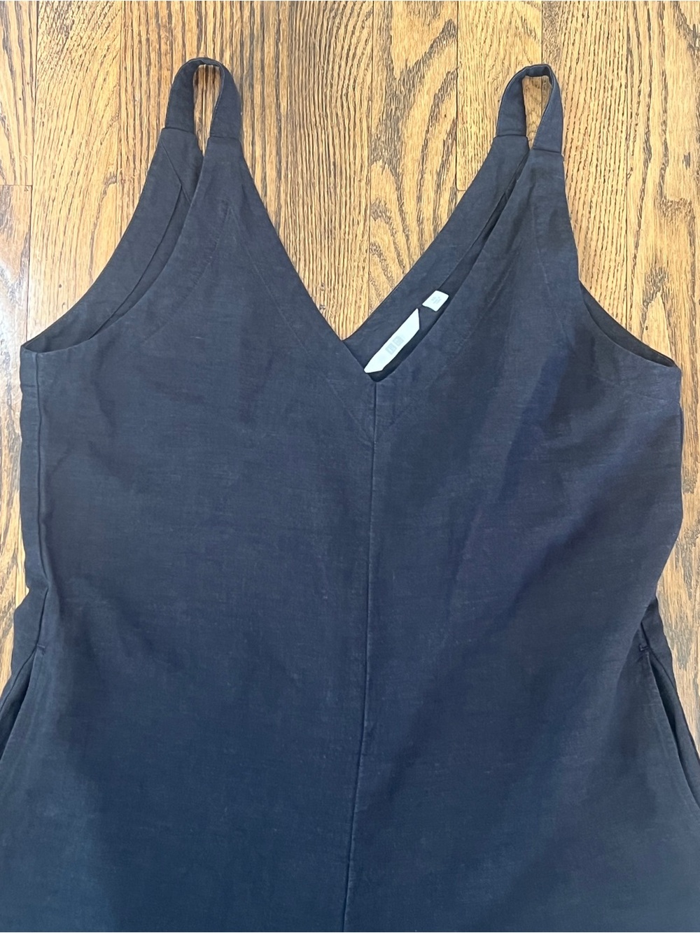 Uniqlo Black Wide-Leg Sleeveless Jumpsuit - Picture 3 of 8